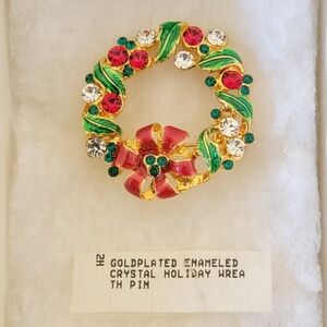 Vintage 24K Goldplated Crystal Wreath Pin